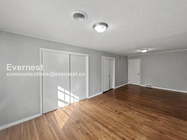 Building Photo - 3199 Gina Dr