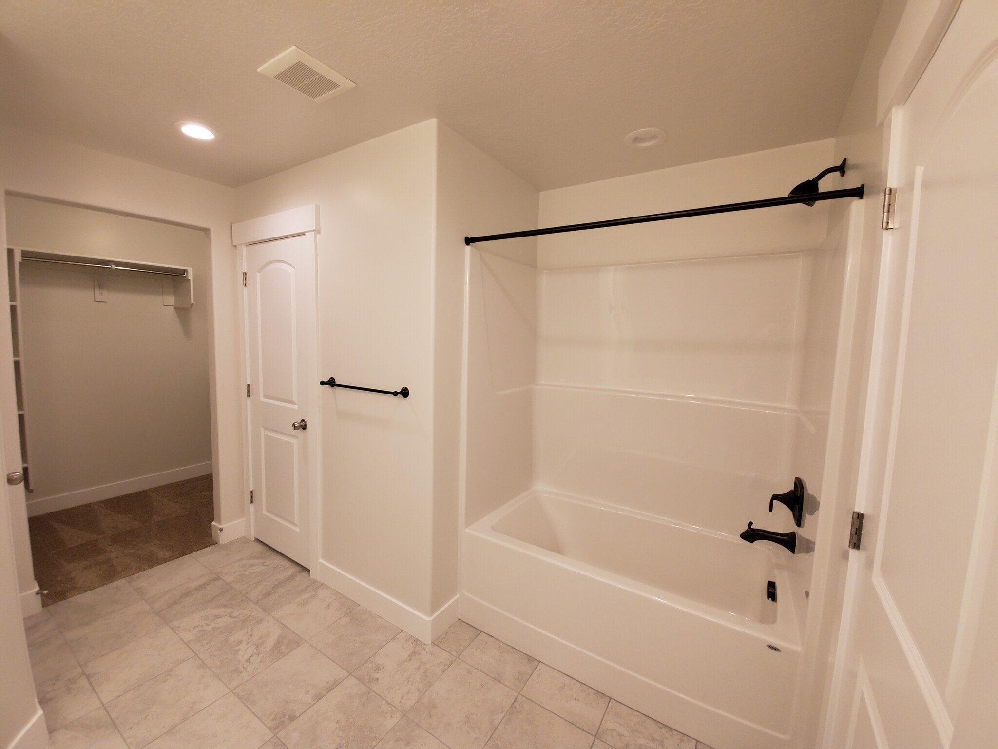 Building Photo - 4327 W Hemsley Ln