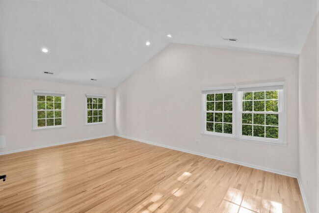 Building Photo - 6609 Heidi Ct