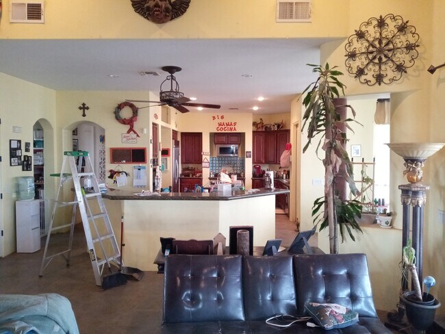 Building Photo - 1105 S 363rd Ave