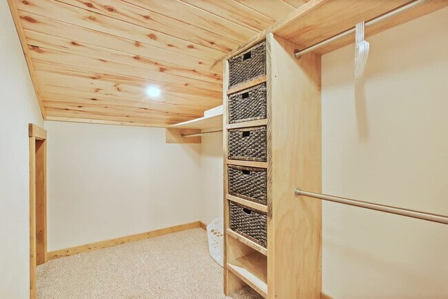 Building Photo - 96 Shilo Dr