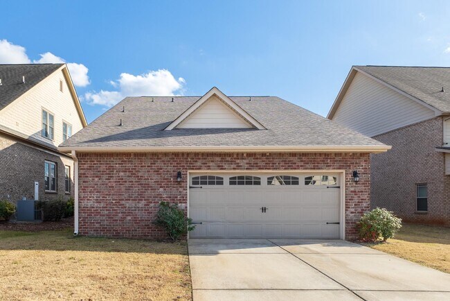 Building Photo - 30 Cypress Grove Ln SW