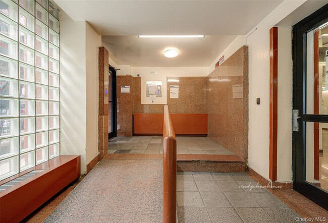 Building Photo - 94-30 60th Ave