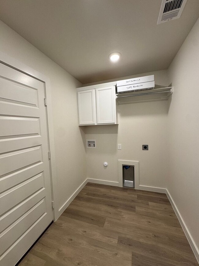Building Photo - New built in Homestaed 2025 Large 3/2/2