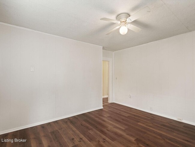 Building Photo - 1406 Walter Ave