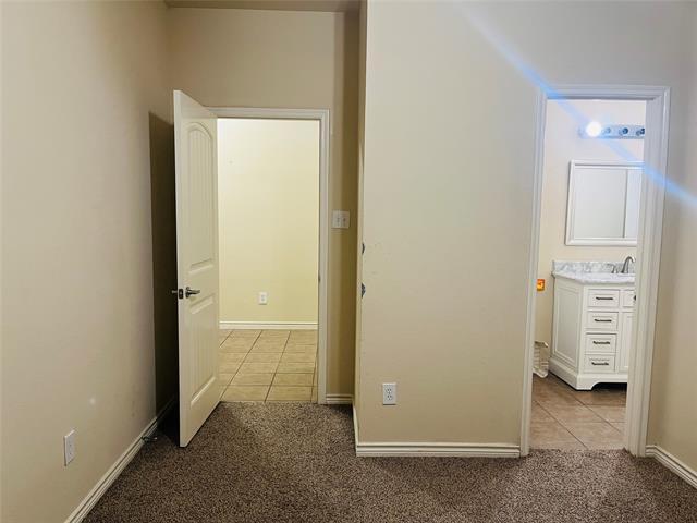 Building Photo - 7705 Pleasant Valley Tr