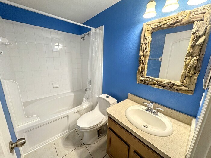 Building Photo - 5406 Fieldstone Dr