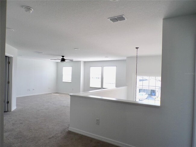 Building Photo - 33251 Sycamore Leaf Dr