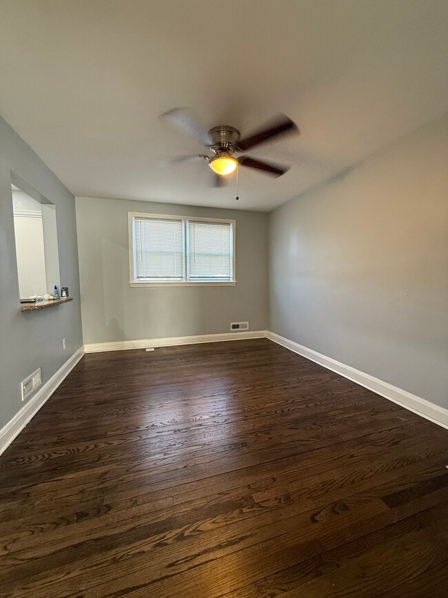 Building Photo - 613 S Beechfield Ave