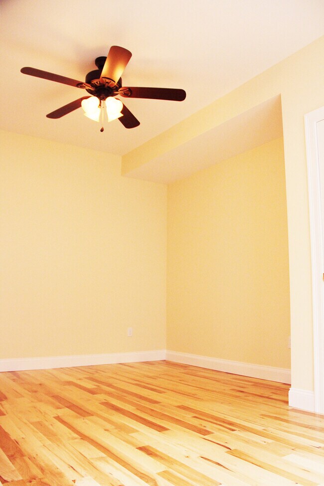 Building Photo - 54 North St