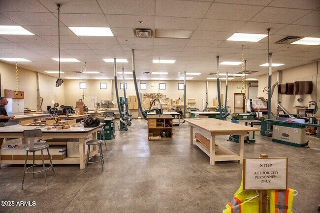 Building Photo - 26505 W Burnett Rd