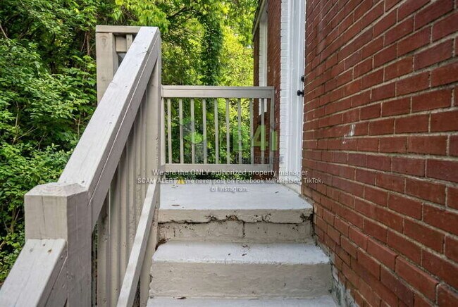 Building Photo - 171 Munson Dr