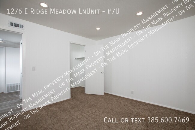 Building Photo - 1276 E Rdg Mdw Ln