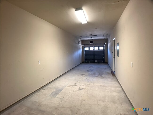 Building Photo - 1140 Brown Rock Dr