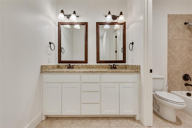 Building Photo - 3009 Solana Cir