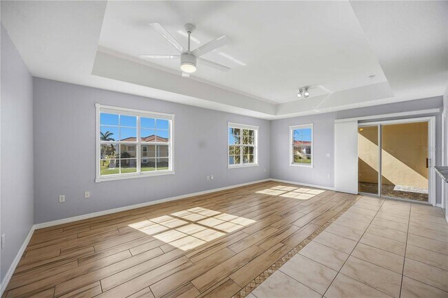 Building Photo - 2950 Viscaya Pl