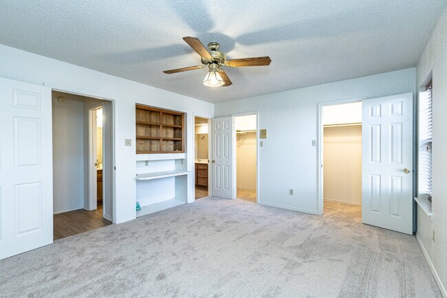 Building Photo - *Two Story Beauty in Preston Smith*