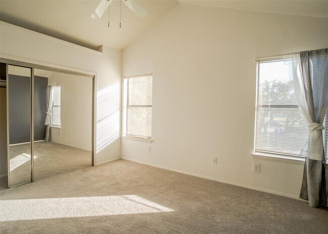 Building Photo - 11901 Swearingen Dr