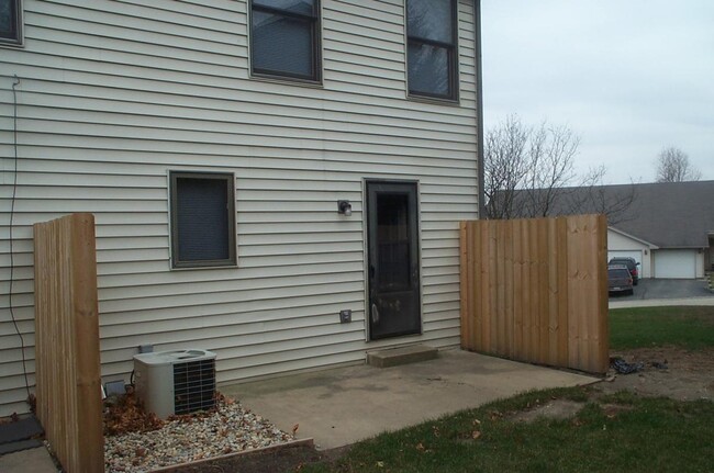 Back Patio - 1832 Bright View Dr