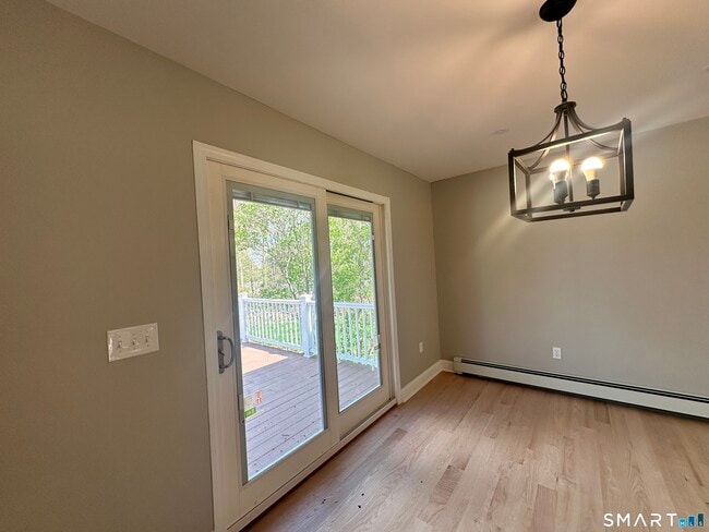 Building Photo - 65 Gate Ridge Rd