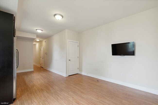 Building Photo - 3 br, 3 bath Triplex - 1622 JEFFERSON ST U...