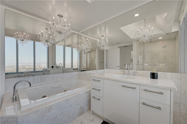 Building Photo - 222 Karen Ave