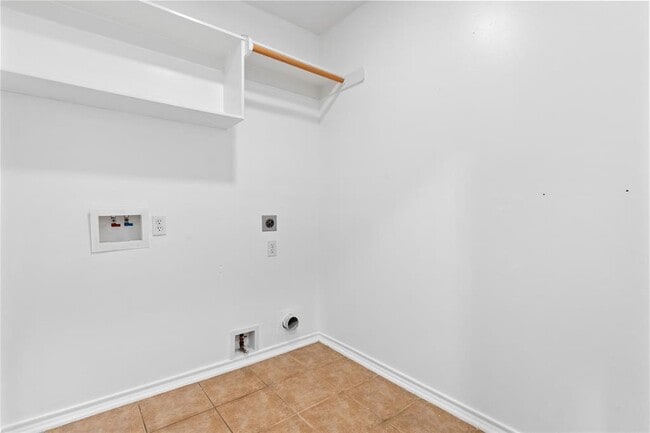 Building Photo - 15323 Redbud Berry Way