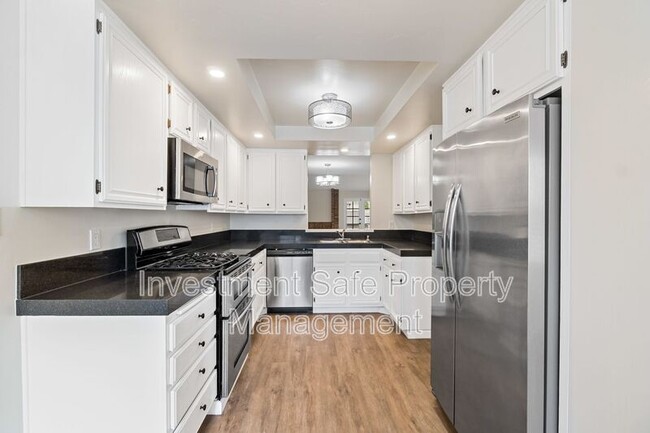 Building Photo - 5571 Adobe Falls Rd