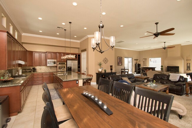 Building Photo - 57669 Santa Rosa Trail