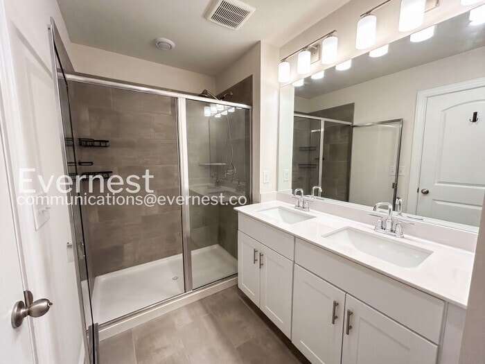 Building Photo - 4522 Skywood Ln