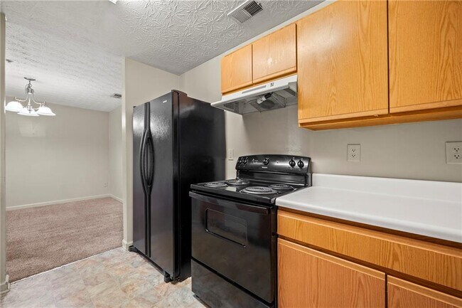 Building Photo - 9202 Fairington Ridge Cir