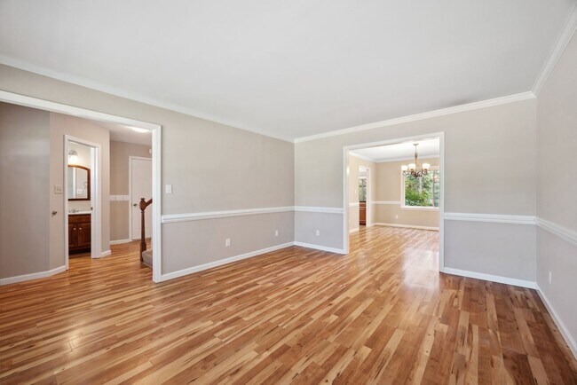 Building Photo - 304 Lynn's Way Yorktown VA 23962: Freshly Painted Updated Photos Coming !