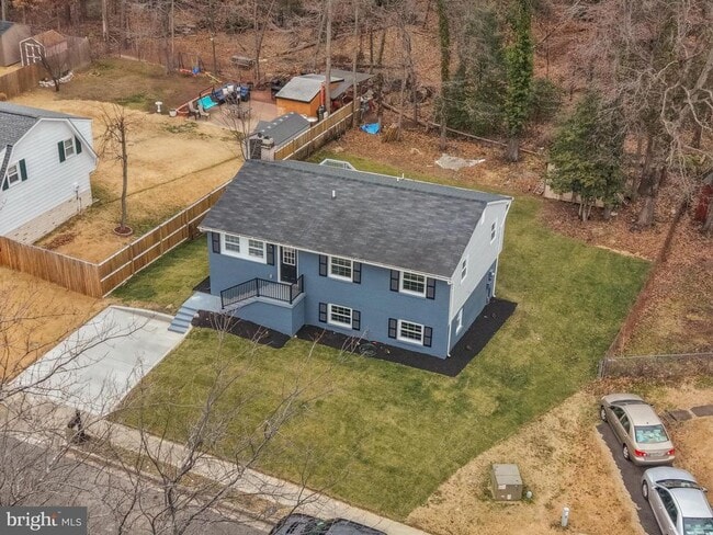 Building Photo - 4604 Kentwood Ln