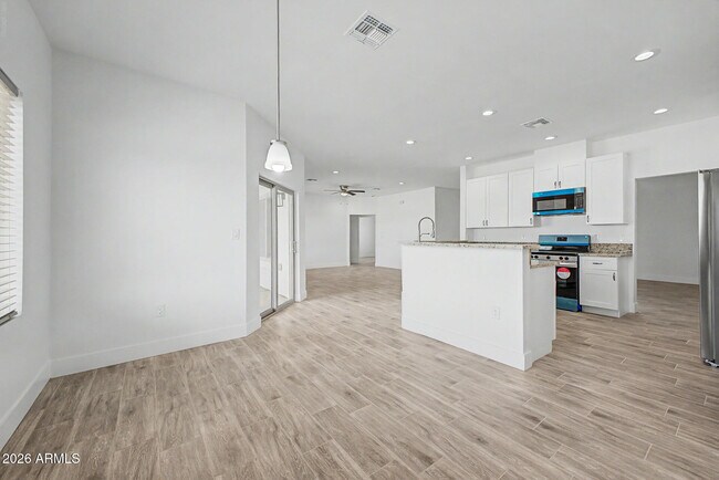 Building Photo - 12138 S Airport Rd