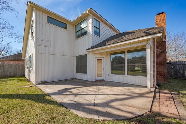 Building Photo - 606 Misty Creek Dr