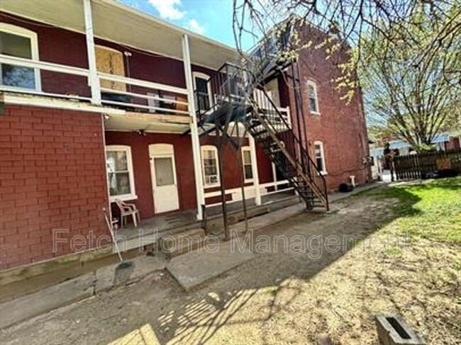 Building Photo - 19 S Ann St