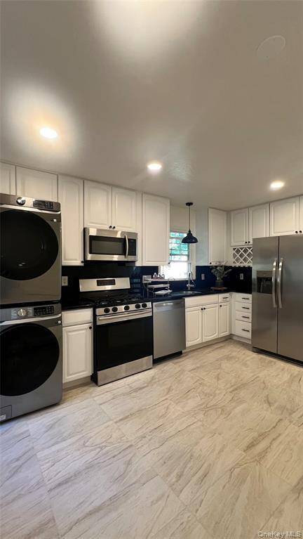 Building Photo - 34 Ashland St