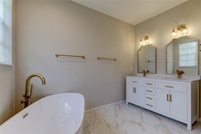 Building Photo - 14612 Mirabelle Vista Cir