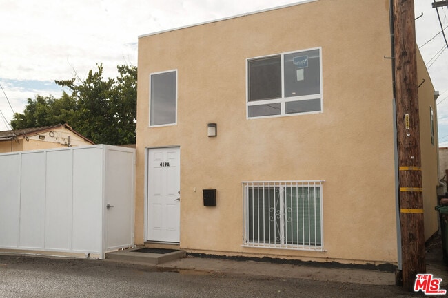 Primary Photo - 419 S Clark Dr
