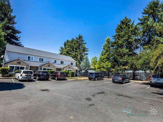 Building Photo - 3493-3493 Hawthorne Ave NE