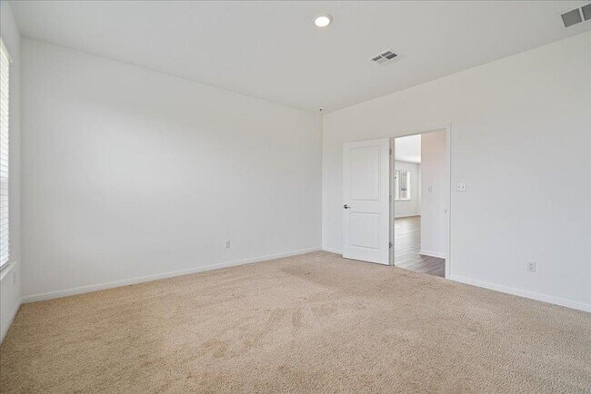 Building Photo - 6516 Rounded Pebble Ln