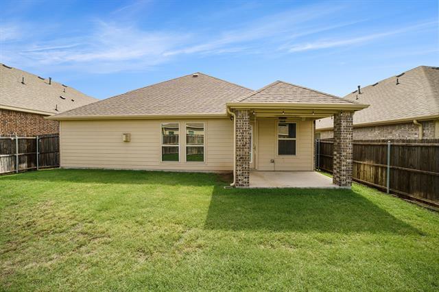 Building Photo - 2104 Lake Pine Dr