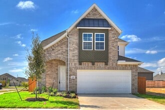 Building Photo - 21251 Shr Blf Dr