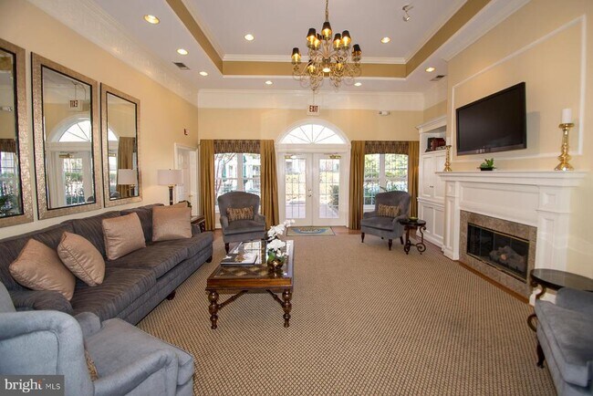 Building Photo - 12852 Fair Briar Ln