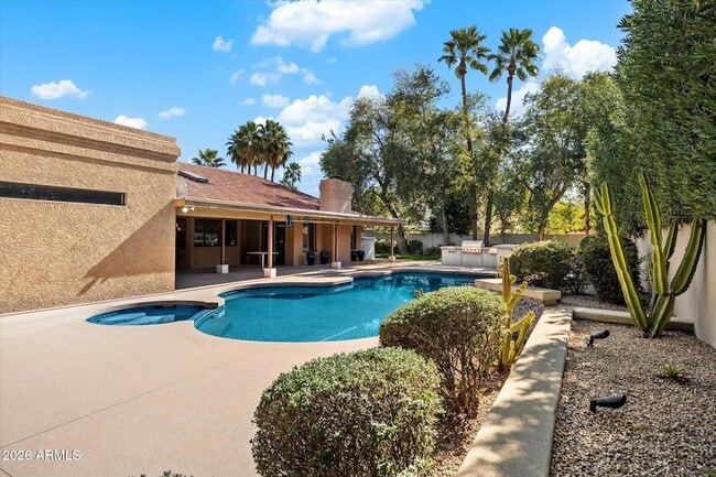 Building Photo - 11414 N 54th Pl