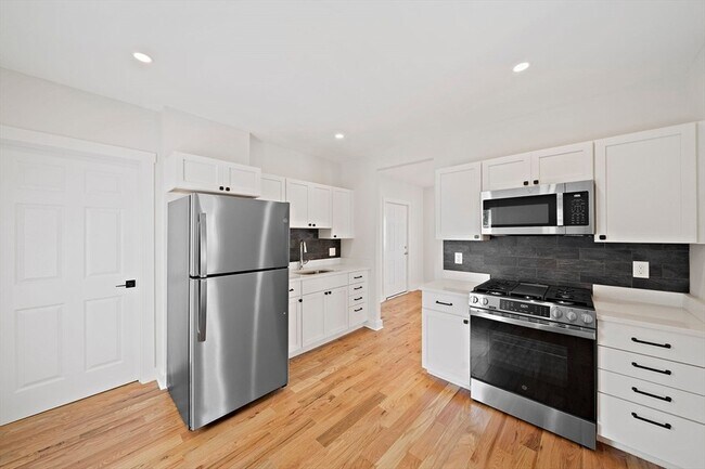 Building Photo - 57 Orchardfield St