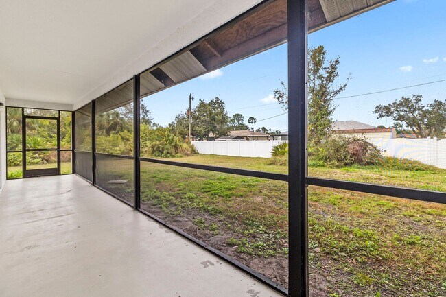 Building Photo - Annual ** 4 Bed / 3 Bath Single Family Home -- $1,950/month