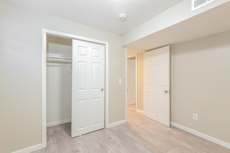 Building Photo - 6189 S 5725 W