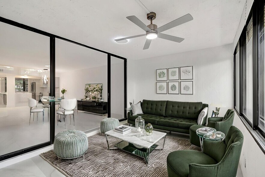 Building Photo - 6420 Boca del Mar Dr