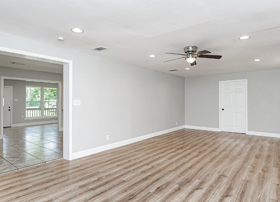Building Photo - 736 Castlewood St
